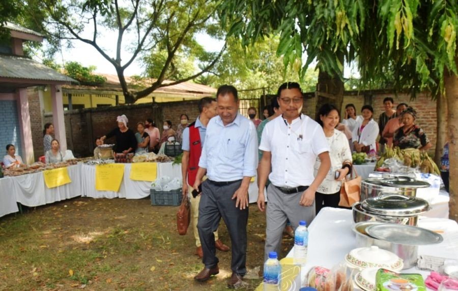 L Samuel, SDO (C), Development Dimapur with officials visits the local food shops by 12 SHGs under RD-NSRLM